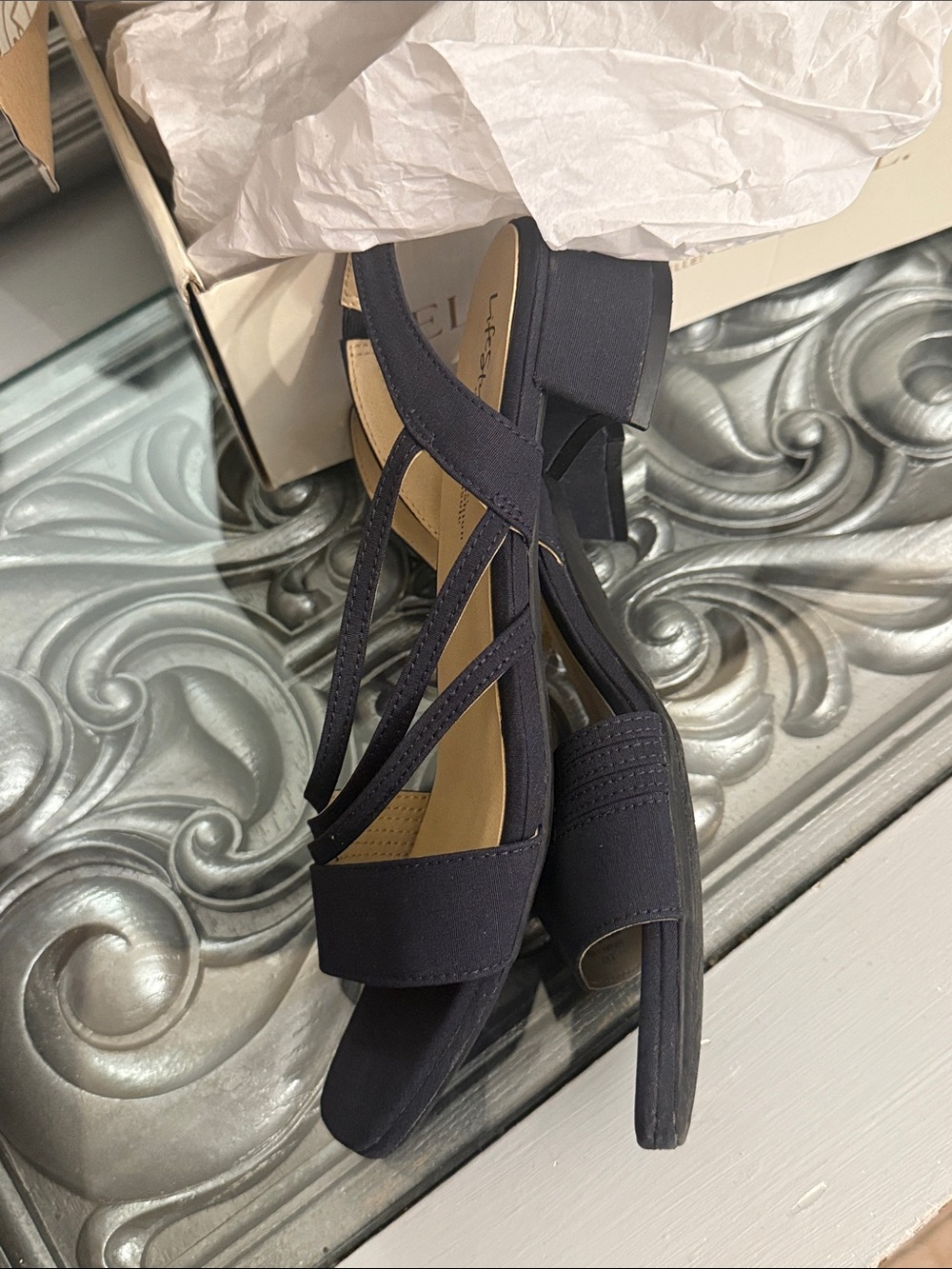 Life Stride 8.5 Joy 2 Lux Navy Strappy Low Block Heel Sandals - Picture 5 of 12
